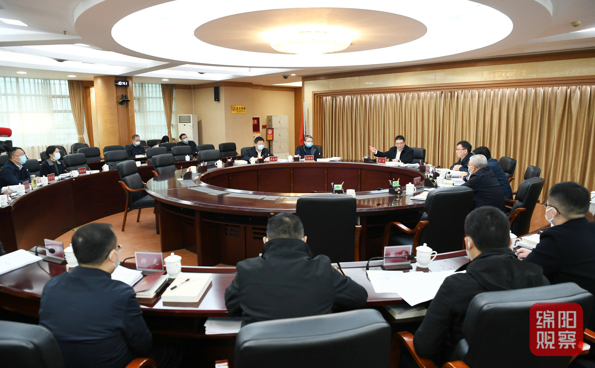 2022年12月8日，市政府黨組2022年第13次會議暨理論學習中心組2022年第5次學習會議  張莉 攝.jpg